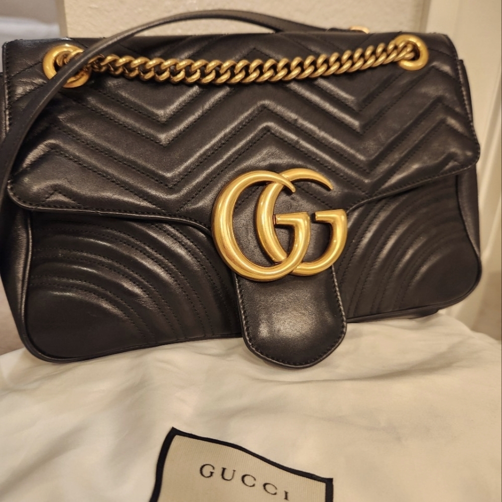 Authentic Gucci GG Marmont medium shoulder bag
